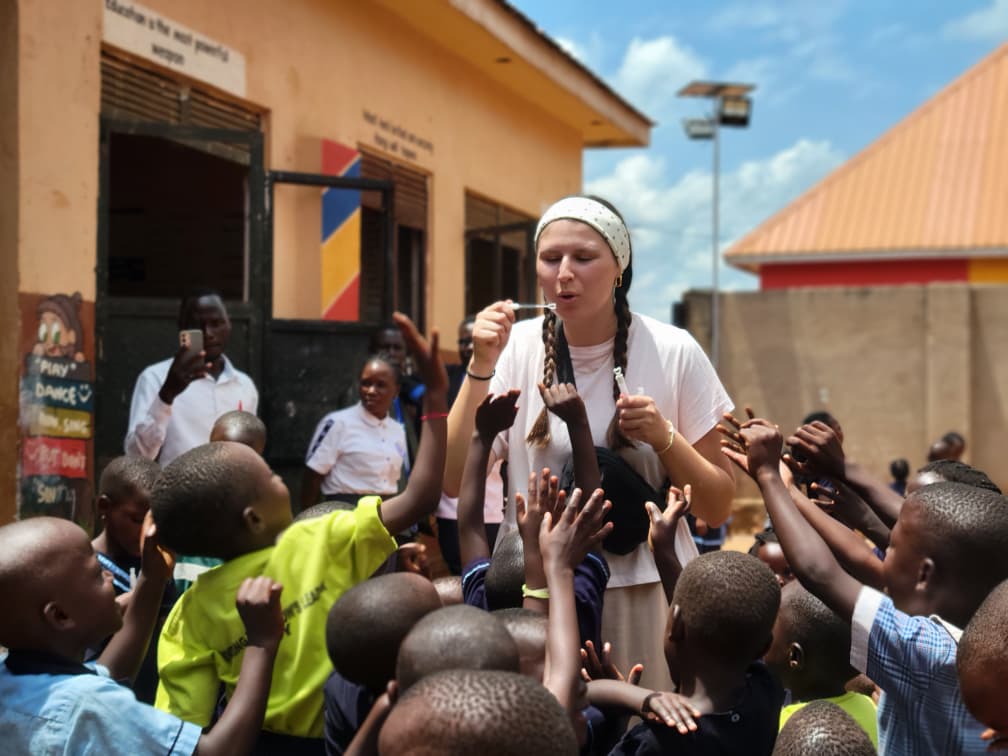 Want to Volunteer in Africa? Find a Meaningful Way to Help